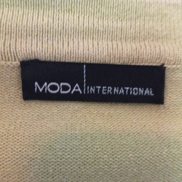 Moda International sweater. Size L. - Picture 7 of 11